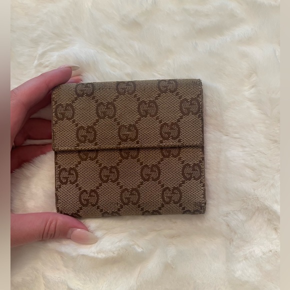 Authentic GUCCI GG Logo Canvas Leather Bifold Wallet - Picture 2 of 6